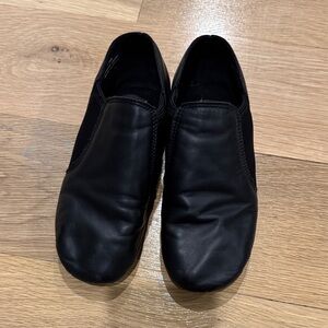 Girl’s Black Leather Stelle Jazz Shoes